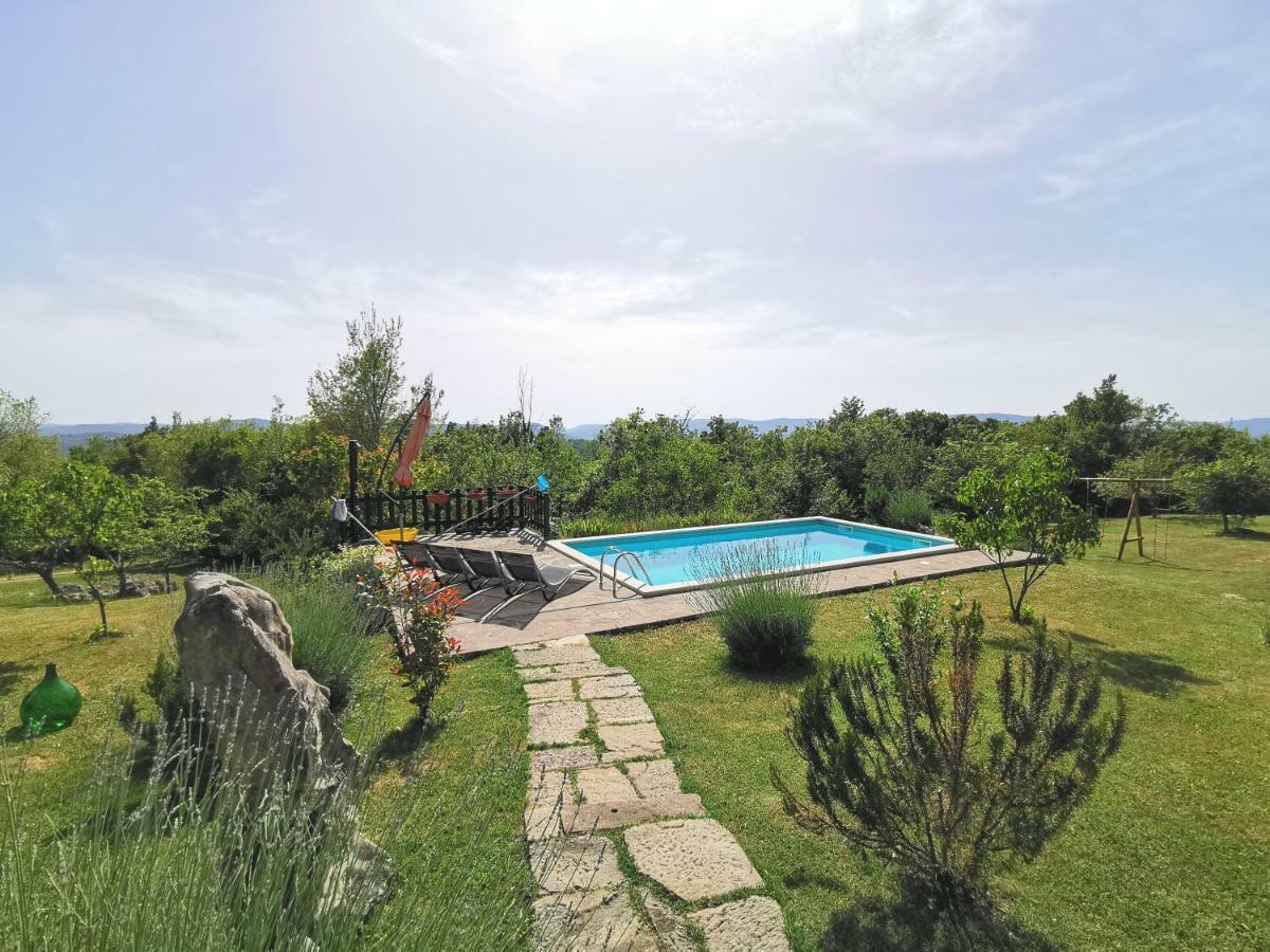 Villa Mavrici, Neighbors Free Buzet Zewnętrze zdjęcie